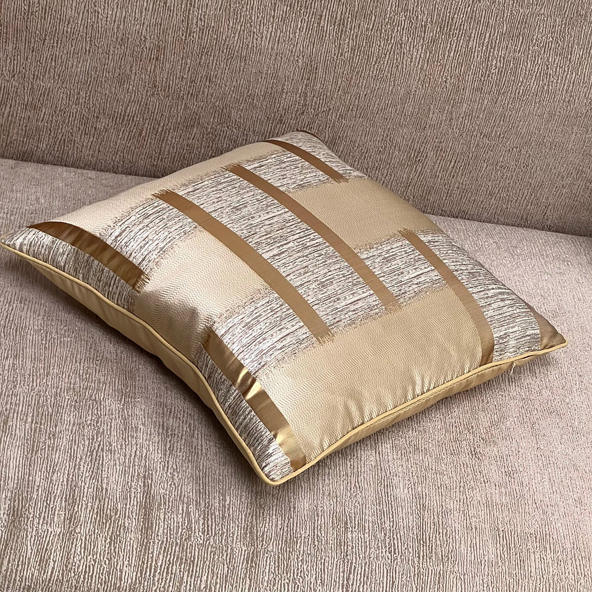 Luxury Gold Stripe Decorative Cushion Cover – Elegant Holiday Home Décor