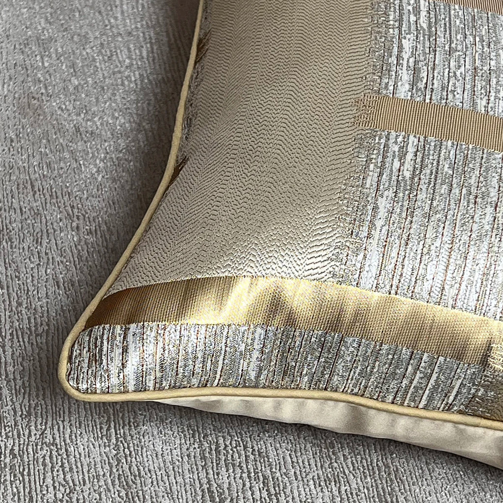 Luxury Gold Stripe Decorative Cushion Cover – Elegant Holiday Home Décor